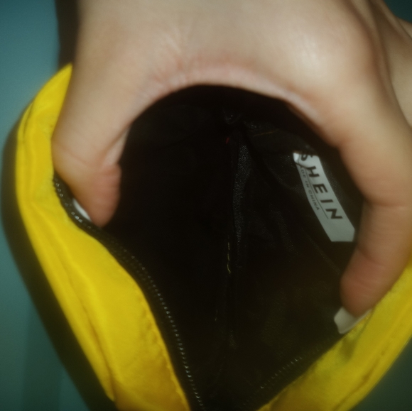 Purse - Picture 2 of 2